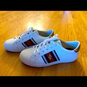 Skechers white leather sneakers